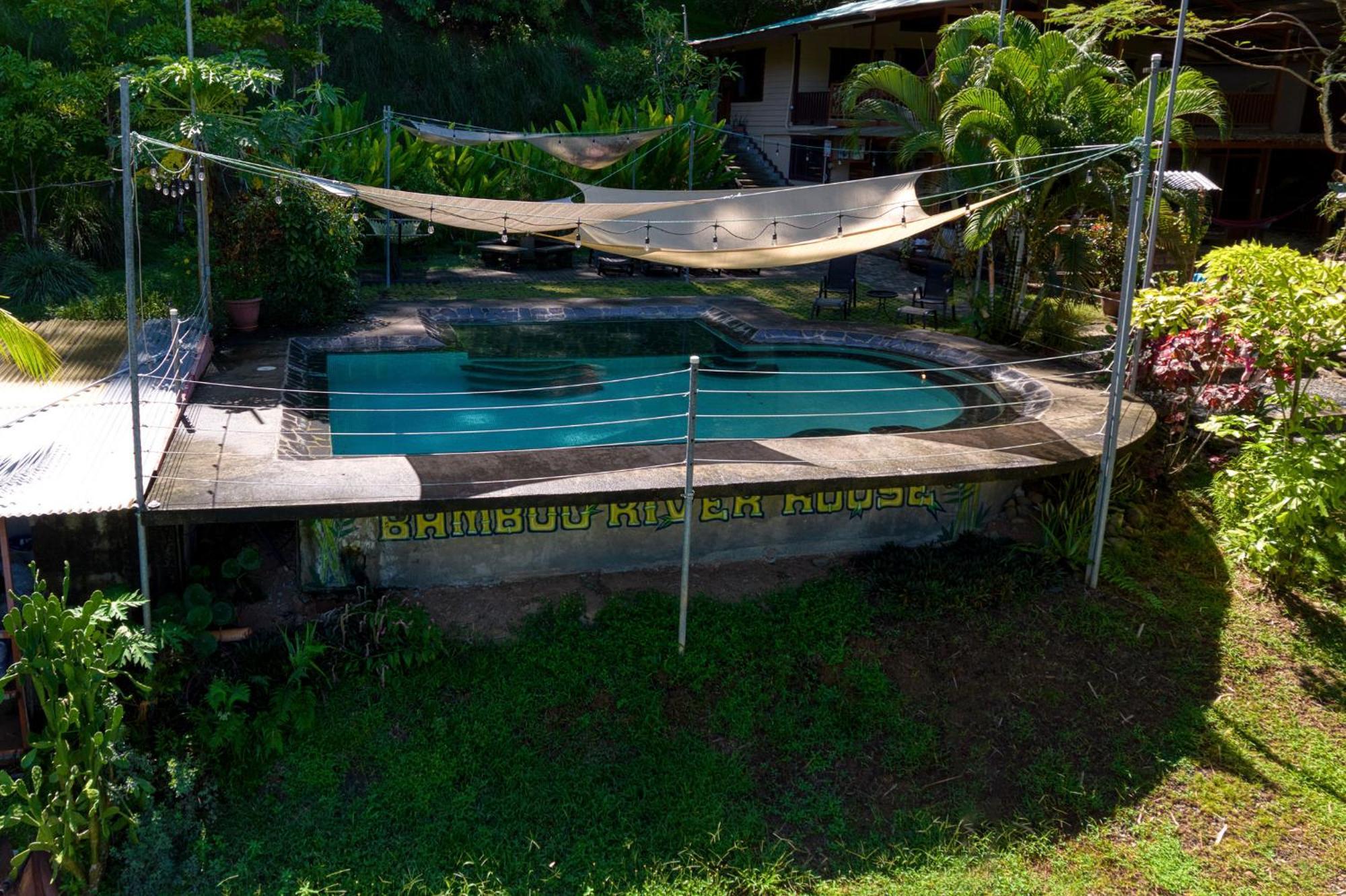 Bamboo River House And Hotel دومينيكال المظهر الخارجي الصورة