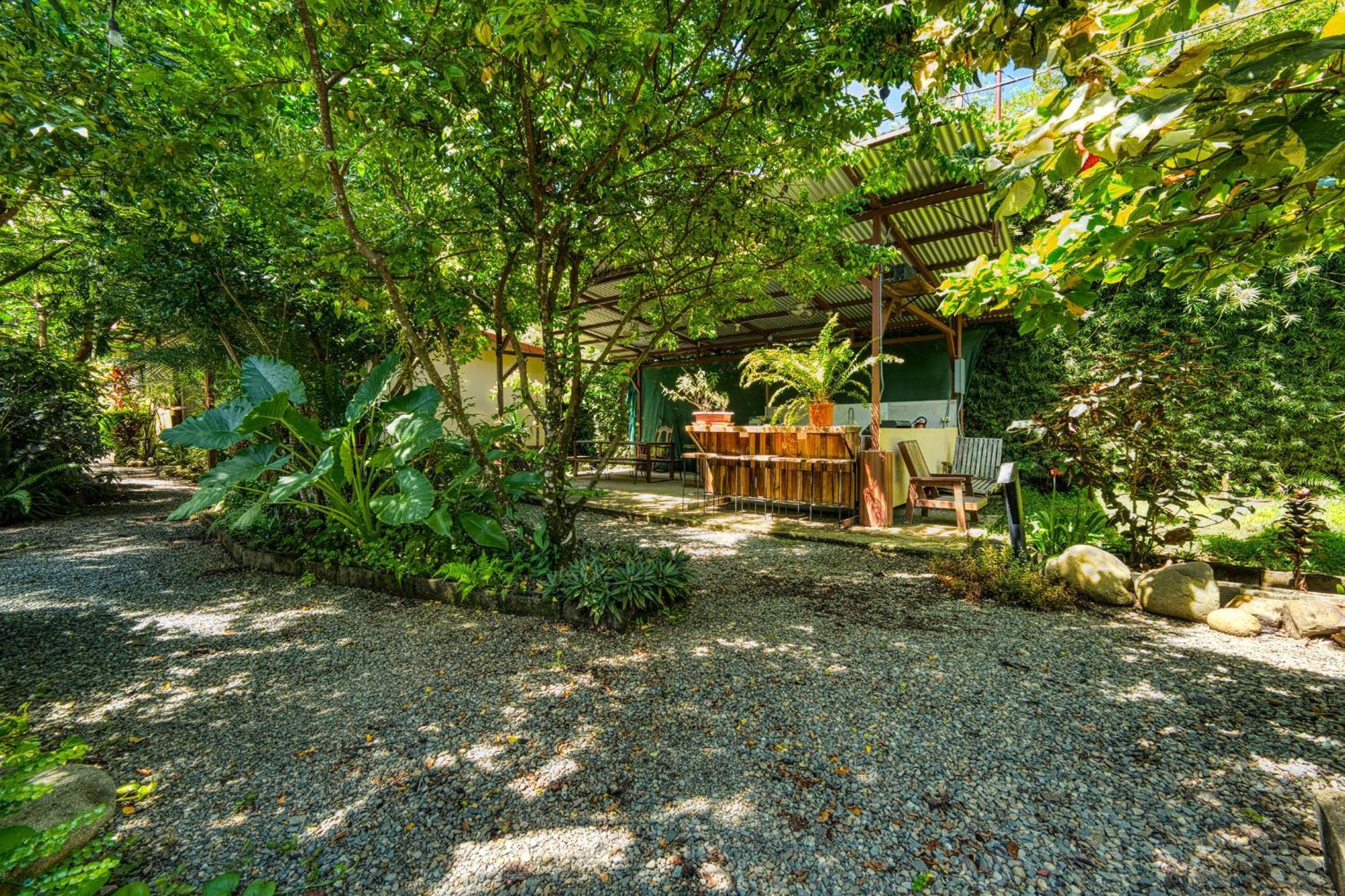 Bamboo River House And Hotel دومينيكال المظهر الخارجي الصورة