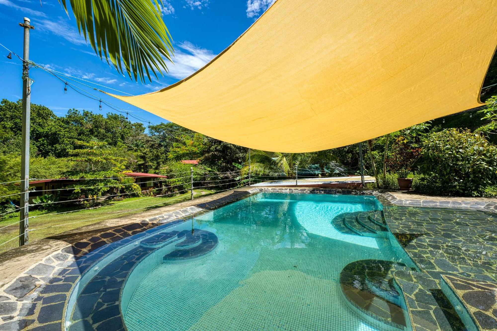 Bamboo River House And Hotel دومينيكال المظهر الخارجي الصورة
