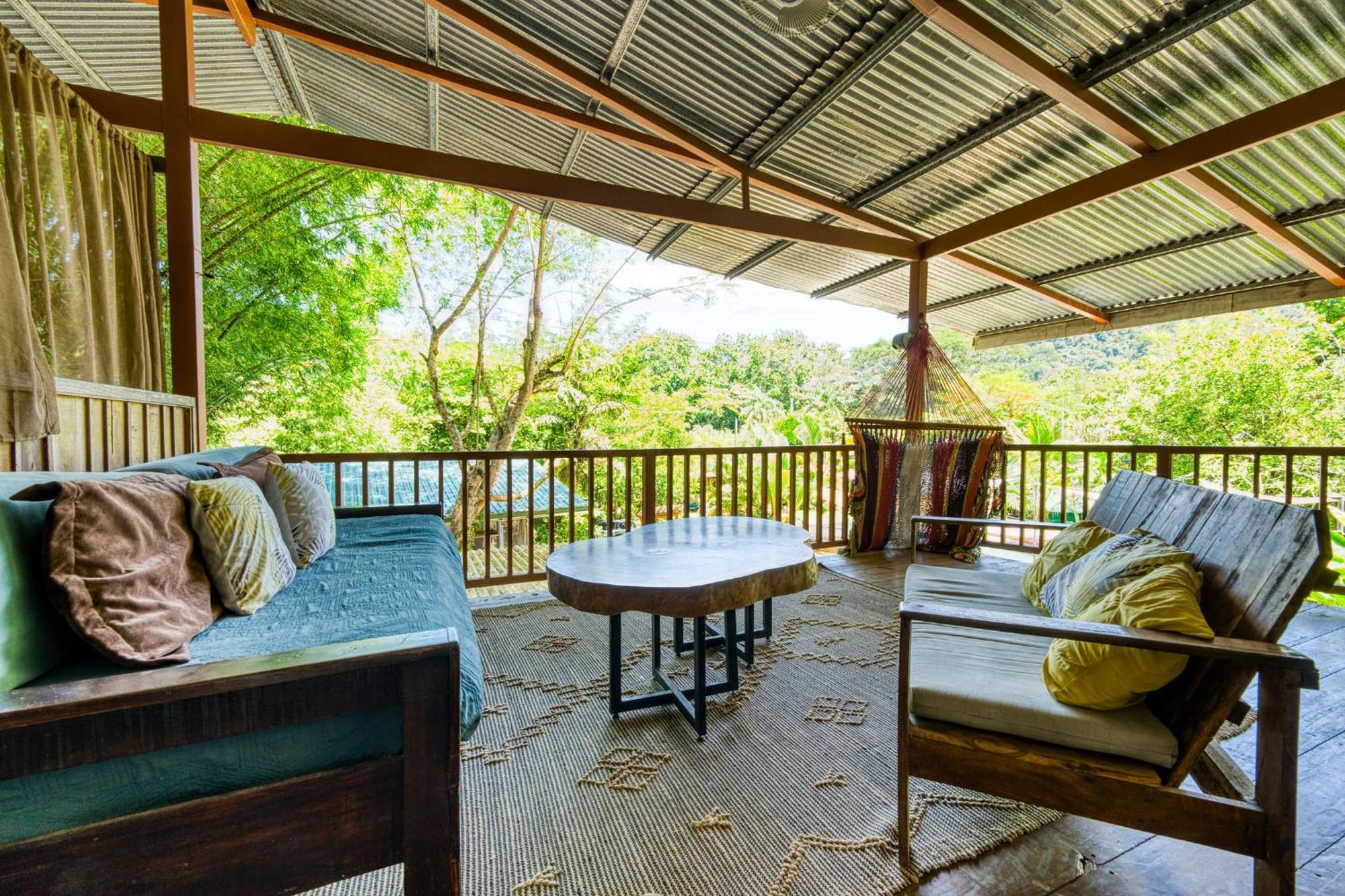 Bamboo River House And Hotel دومينيكال المظهر الخارجي الصورة