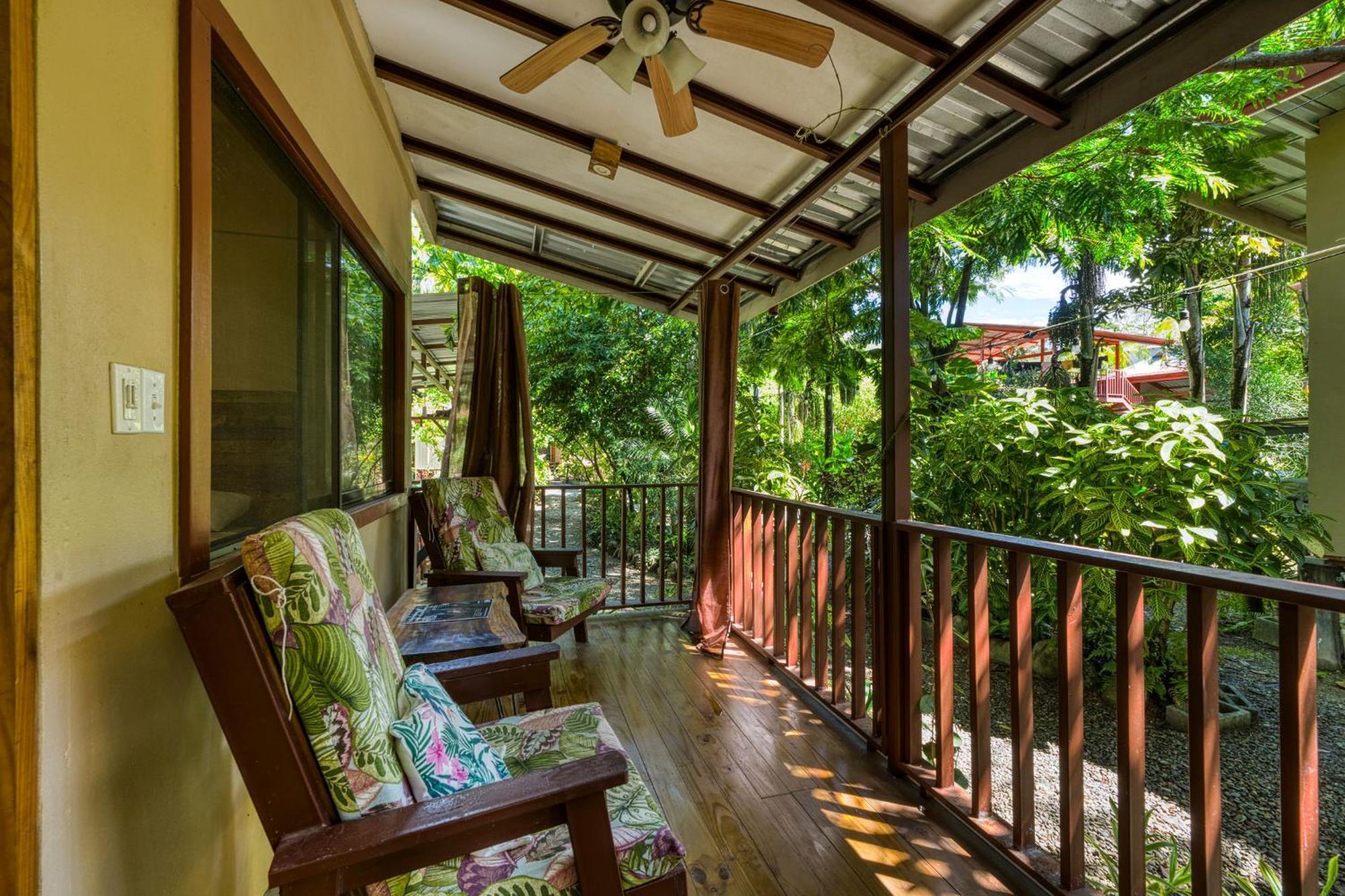 Bamboo River House And Hotel دومينيكال المظهر الخارجي الصورة