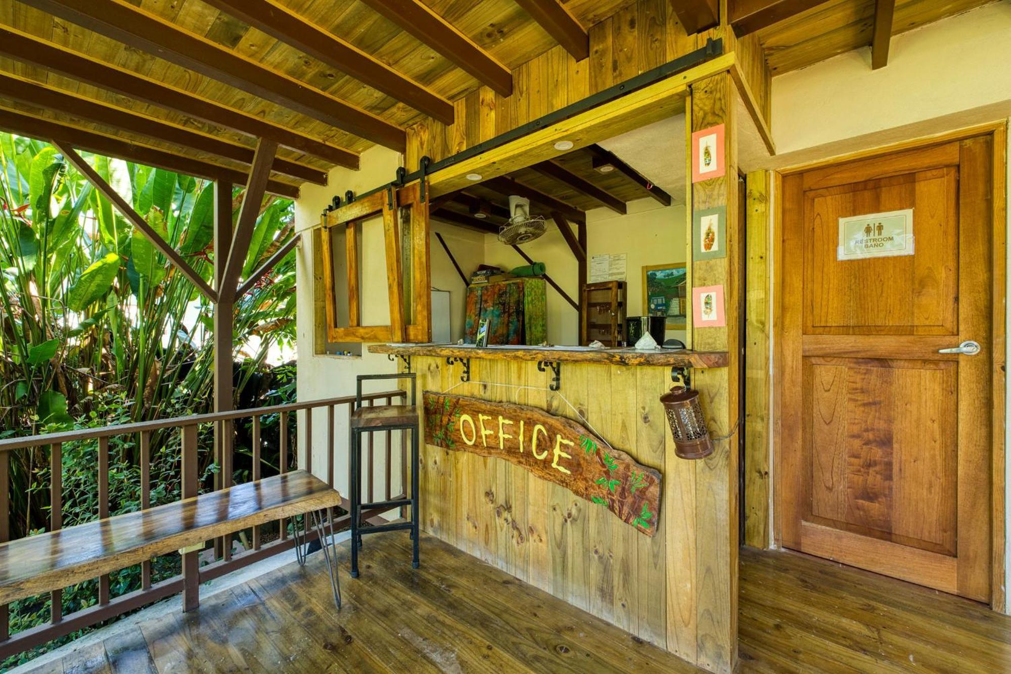 Bamboo River House And Hotel دومينيكال المظهر الخارجي الصورة