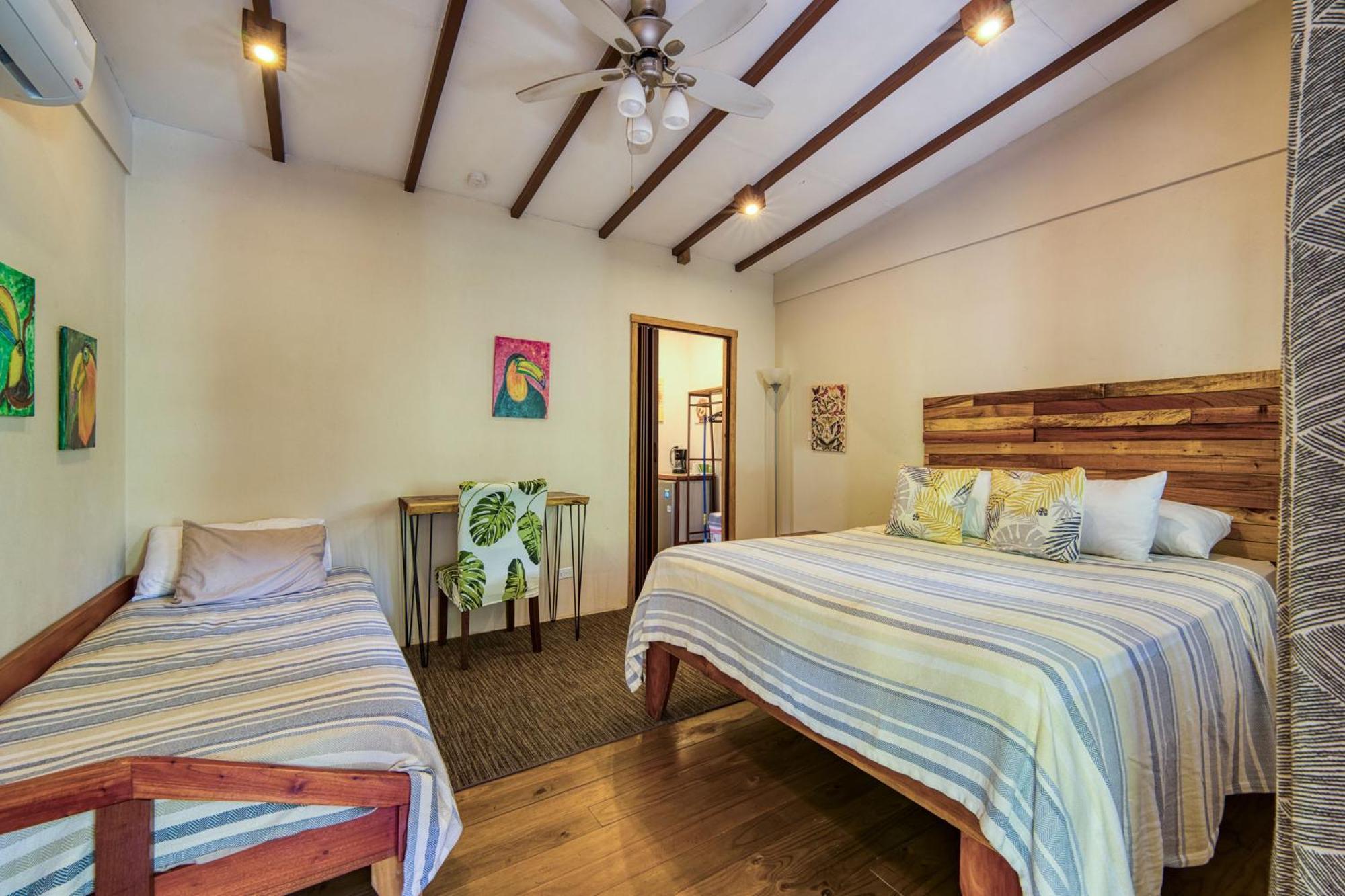 Bamboo River House And Hotel دومينيكال المظهر الخارجي الصورة